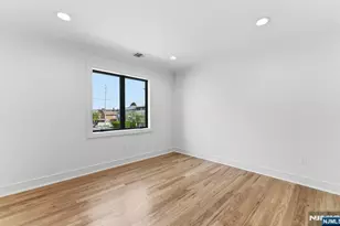 95 Huron Ave, Clifton, NJ 07013 - Photo 23