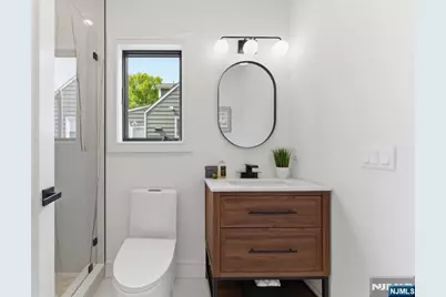 95 Huron Avenue, Clifton, NJ 07013 - Photo 17
