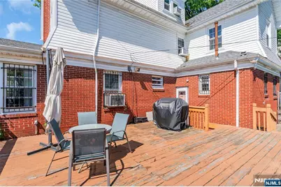87 Keer, Newark, NJ 07112 - Photo 31