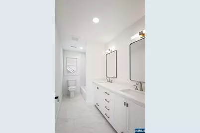 496 Central Avenue, Carlstadt, NJ 07072 - Photo 19