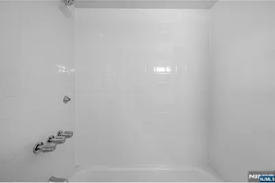 384 Delawanna Avenue, Clifton, NJ 07014 - Photo 13