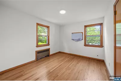 384 Delawanna Avenue, Clifton, NJ 07014 - Photo 11