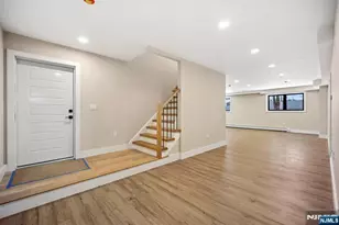 33 Lincoln Ave, River Edge, NJ 07661 - Photo 33