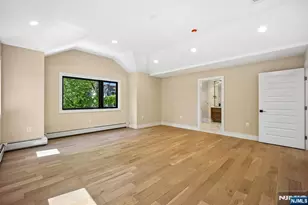 33 Lincoln Ave, River Edge, NJ 07661 - Photo 19