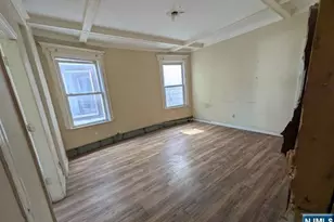 546 20th St, Newark, NJ 07103 - Photo 5