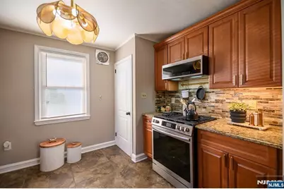 29 Reid Place, Hawthorne, NJ 07506 - Photo 3