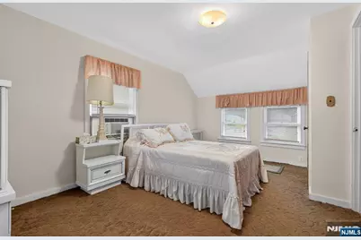 189 Tappan Avenue, Belleville, NJ 07109 - Photo 19