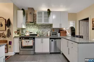 14 Wheeler St, Montclair, NJ 07042 - Photo 7