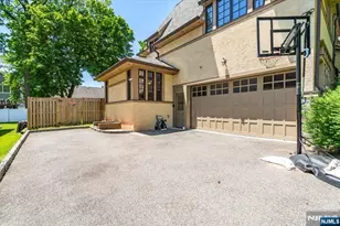 314 Winthrop Rd, Teaneck Township, NJ 07666 - Photo 39