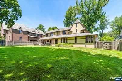 314 Winthrop Road, Teaneck Township, NJ 07666 - Photo 43