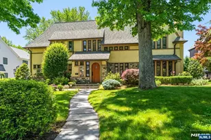 314 Winthrop Rd, Teaneck Township, NJ 07666 - Photo 3