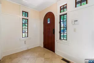 314 Winthrop Rd, Teaneck Township, NJ 07666 - Photo 5