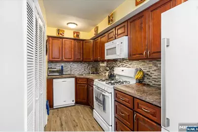 245 Barnert Avenue, Totowa, NJ 07512 - Photo 17