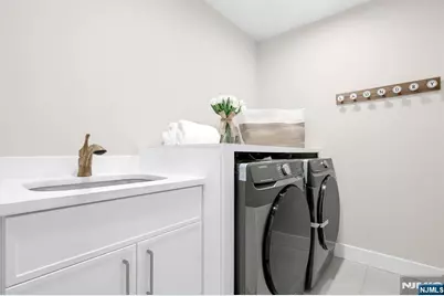 188 Broadway 2 #2, Woodcliff Lake, NJ 07677 - Photo 29