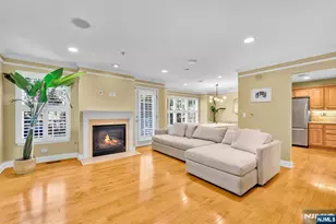 196 Blue Heron Dr 196, Secaucus, NJ 07094 - Photo 5