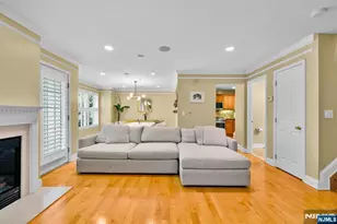 196 Blue Heron Dr 196, Secaucus, NJ 07094 - Photo 7