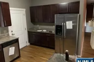54-56 Oriental St, Newark, NJ 07104 - Photo 3