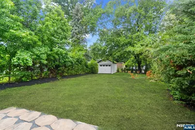 307 Hillside Avenue, Nutley, NJ 07110 - Photo 39