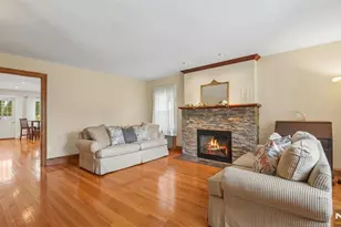 346 Roosevelt Ave, Hasbrouck Heights, NJ 07604 - Photo 7