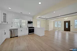 319 Second Pl, Bogota, NJ 07603 - Photo 7