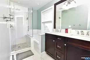 352 Fairway Rd, Ridgewood, NJ 07450 - Photo 15