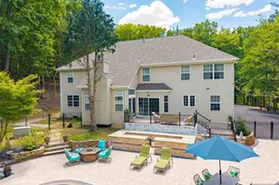 17 Cromwell Dr, Chester, NJ 07930 - Photo 3