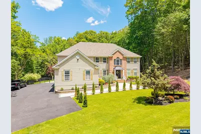 17 Cromwell Drive, Chester, NJ 07930 - Photo 1