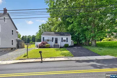 318 Greenwich Street, Greenwich Township, NJ 08886 - Photo 3