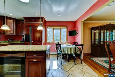 11 Yellow Brick Road, Wayne, NJ 07470 - Photo 11
