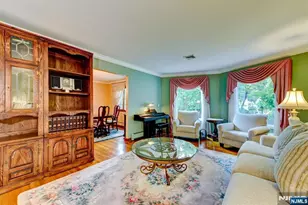 11 Yellow Brick Rd, Wayne, NJ 07470 - Photo 9