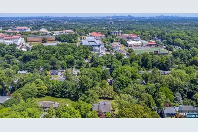 591 Highland Avenue, Montclair, NJ 07043 - Photo 35