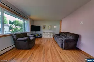 156 Little Falls Rd, Cedar Grove, NJ 07009 - Photo 11