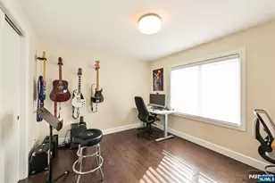 655 Floyd St, Englewood Cliffs, NJ 07632 - Photo 15