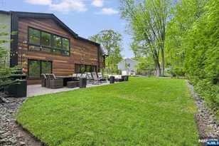 655 Floyd St, Englewood Cliffs, NJ 07632 - Photo 29