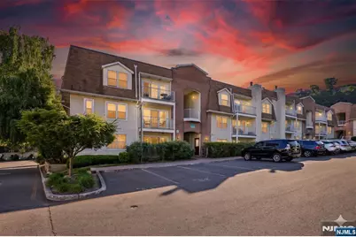 100 Crown Court 471 #471, Edgewater, NJ 07020 - Photo 41