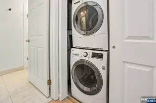 100 Crown Ct 471, Edgewater, NJ 07020 - Photo 25