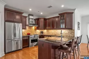1302 Rio Vista Ln, Northvale, NJ 07647 - Photo 9