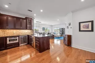 1302 Rio Vista Ln, Northvale, NJ 07647 - Photo 7