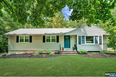 31 Fieldstone Drive, Ringwood, NJ 07456 - Photo 1