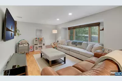 31 Fieldstone Drive, Ringwood, NJ 07456 - Photo 3