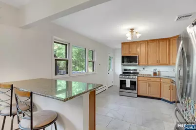 31 Fieldstone Drive, Ringwood, NJ 07456 - Photo 9