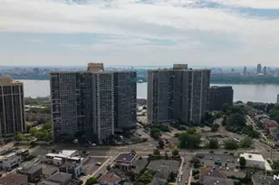 300 Winston Dr 1418, Cliffside Park, NJ 07010 - Photo 25