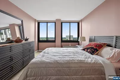 300 Winston Drive 1418 #1418, Cliffside Park, NJ 07010 - Photo 17