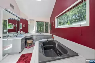 59 Deerfield Ln, Upper Saddle River, NJ 07458 - Photo 17