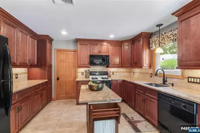 36 Underwood Road, Montville Township, NJ 07045 - Photo 9