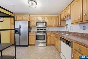 142-144 Pearl, Paterson, NJ 07501 - Photo 11