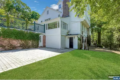 9 E Saddle River Road, Saddle River, NJ 07458 - Photo 9