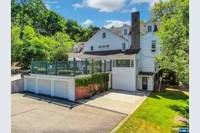 9 E Saddle River Road, Saddle River, NJ 07458 - Photo 5