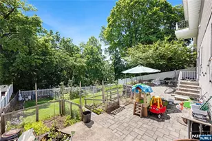 850 Edgewater Ave, Ridgefield, NJ 07657 - Photo 29