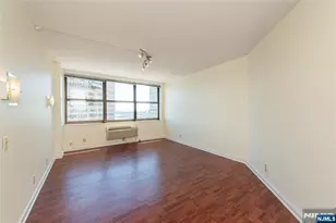 7004 Blvd East 39F, Guttenberg, NJ 07093 - Photo 31